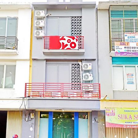 Oyo 90848 J&B Rooms Bekasi Pulokendal Exterior photo